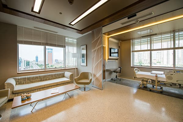 زرع كبد لطفل غير متوافق مع فصيلة الدم ABO في مستشفيات ميموريال